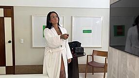 Motel Technician Takes 23Cm In Ass