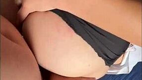 Vicina latina con grosso culo vuole cazzo