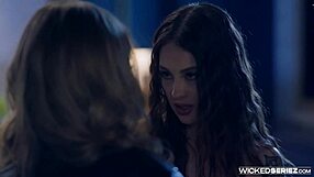 Maddy May and Anna Claire Clouds: Lesbian Scissoring Tease?