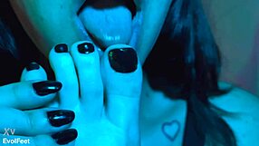 i know you love my soft ticklish feet, latina goddess with barefoot fetish!