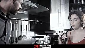 Italialainen talousapulainen pannaan perverssin pomon toimesta