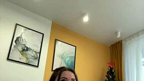 Chubby wet pussy licked in webcam muff diving