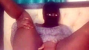 Angela Oxo bounces her curvy ass with dildo.