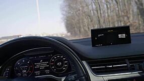 Zvládneš řídit, zatímco ti cucám čůráka na veřejnosti POV