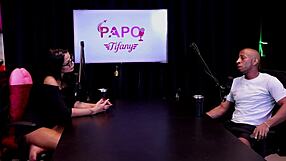 Negro coloca a mulata safada e deliciosa pra mamar gostoso em seu pau grande - negro top oficial watch on sheer red