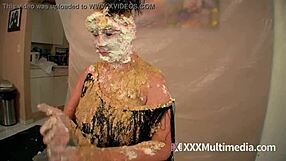 2 blondes get wet and messy and pie eachother in the face?