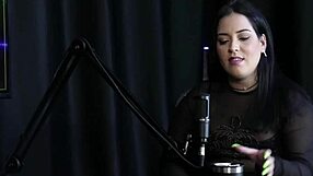 tem 128cm de bunda 😍 bissexual mas nem toda mulher lhe atrai e seu gosto de homem é que tenha pau grande - pri melancia sheer red