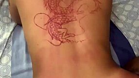 Tattooed amateur giving blowjob to bradock until he can't take more