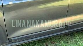 blogueira asiática flagrada pelo segurança tocando uma no estacionamento a safada deu a bucetinha sem camisinha pro desconhecido em público