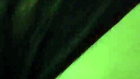 بنت 18 سنة تركب الزب بقوة!