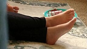 cute feet hidden in candid fetish shots