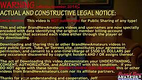 ברונטית חתיכה אוליסיה מאוננת בכוס ומצצת זין קשה