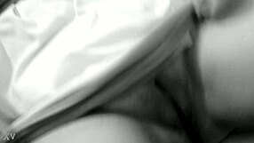 Tetas Grandes Y Conchita Depilada Masturbacion