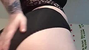 Hey, don't you wanna mess around with your wild nympho girlfriend in a hot roleplay?