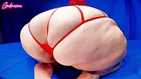 Shaking and Spreading All That Fat Loose Booty Mama Wants to Pussy Fart on Your Dick