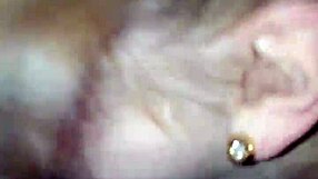 Girlfriend Sucks Bbc