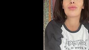 moden milf mistress rammer plet med kæmpe bryster