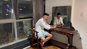 Médico fode cadeirante em consultório na consulta anal.