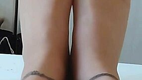 European Chubby Woman Shows Feet in Stockings Seeking Lover