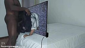 Samara Halloween kunjungi rumah kostum untuk orgi kumpulan