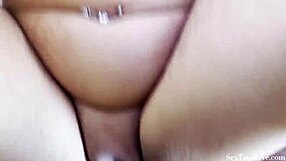 شوفي هالميلف البيضاء تتناك زب أسود كبير أول مرة؟