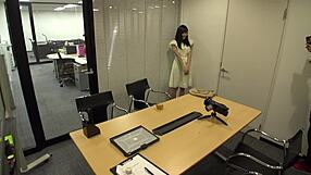 Hey, Watch This Cute Teen In Her First Fake Idol Audition?