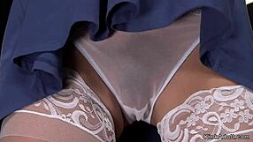 California babe vibrated in tight bondage