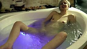 i shaved my hairy pussy and armpits