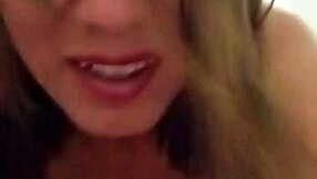 الترانس تنوح عالي أثناء نيك شرجي عنيف وطيز