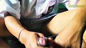 Amateur asian teen jerks off hurriedly before school