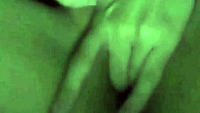 Watch the Sexy Novinha Perform Virtual Sex Acts for All Viewers