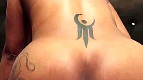 Brunette whore's creamy orgasm and female ejaculation.