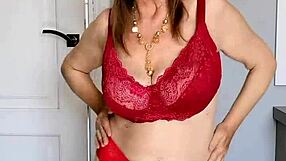 Hot Mature Pussy Close Up