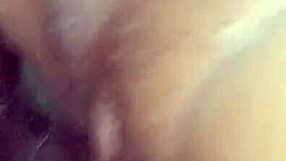 i cant resist coming on my girlfriend pussy