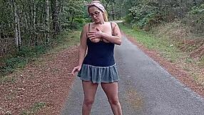 Meryledyxxx feels the thrill of public anal.