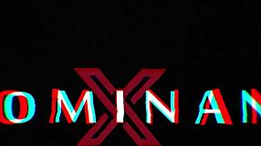 Blonda tonåringar utforskar anal casting och threesome