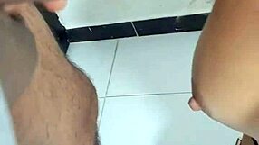 Chica Virgen En Casting Porno - Real Amateur Sucking Husband's Penis Of Friend