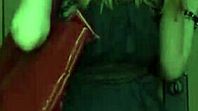 Ela Darling a Sovereign Syre jsou horké lesbičky, co se šukají s hračkami v kundách