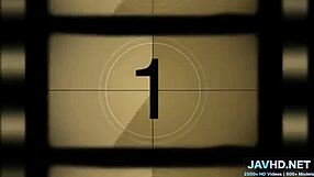 Asian pussy gets wet and squirts in amateur japanese scene