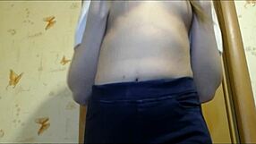 i love playing anal games and cumming fast