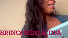 Tirando a virgindade do cuzinho da nossa amiga gostosa, ela não deixou colocar tudo completo no red e no cher