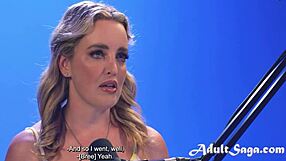 sem Charlie Forde, avstralska plavolaska senzacija, seksi in solo v čustveni poti