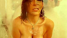 Mature bbw sara jay bathes in hot shower