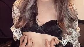 個撮ワンピースのお姉さん女装が静かにオナニーする動画