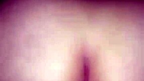 Culona Catracha Shows Off Big Ass