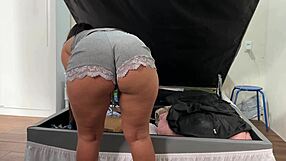 c�mera pegou sobrinha arrumando o ba�