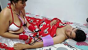 Jeg kneppede stedmødrens sygeplejerske hårdt til cum i munden