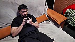 Madrasta Espiona Enteado Gostoso Bravinho Até Chegar Onde Quer Com Blowjob