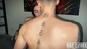 Barátnőm ribanc kolumbiai mostohatestvére hagyja először szűz picsáját megdugni