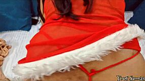 Stepmom ke sath honeymoon practice on anniversary